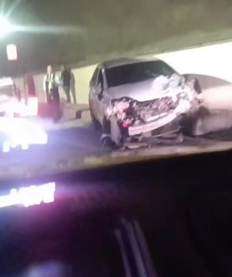 Accidente en el túnel de Oriente involucró bus y vehículo particular
