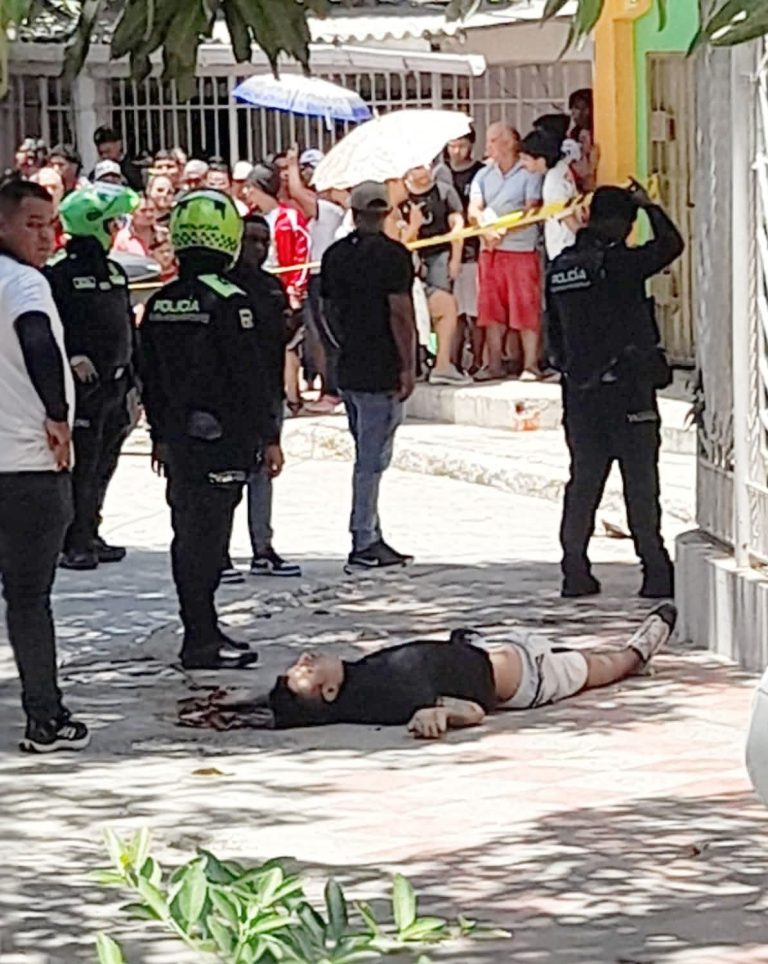 🚨 Doble homicidio en Soledad: pareja fue atacada a tiros en plena vía pública