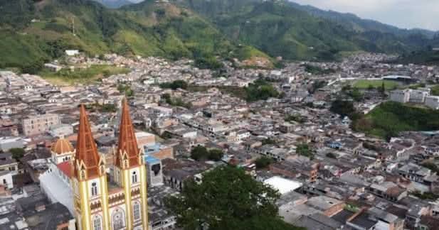 😢 Pareja de esposos terminó muerta tras fuerte discusión en zona rural de Chinchiná