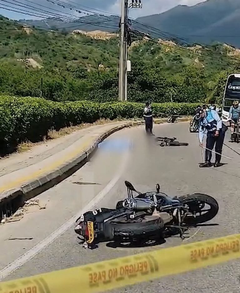 Ciclista fallece tras accidente con motocicleta en la vía Girón–Bucaramanga